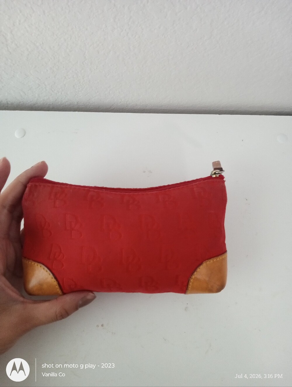 Vintage Dooney & Bourke Cosmetic Bag Red Small - Picture 2 of 5